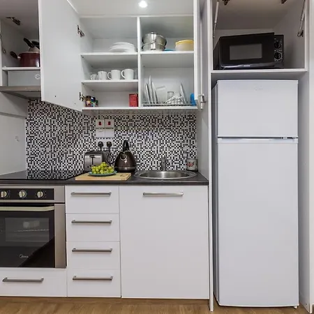 Best Location 2 Bedroom At Ermou Square Apartment *