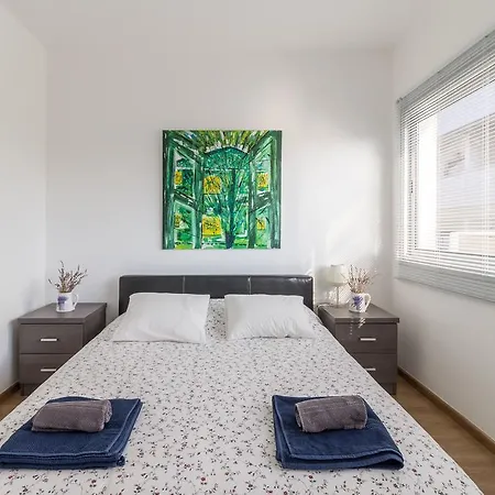 Best Location 2 Bedroom At Ermou Square Appartement *