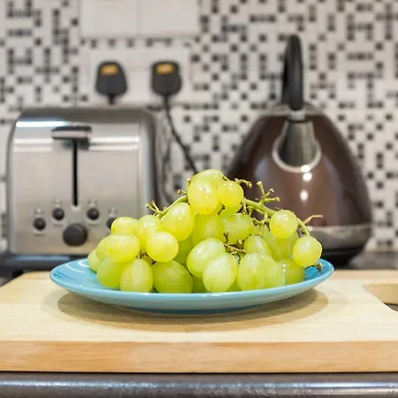 Best Location 2 Bedroom At Ermou Square Appartement